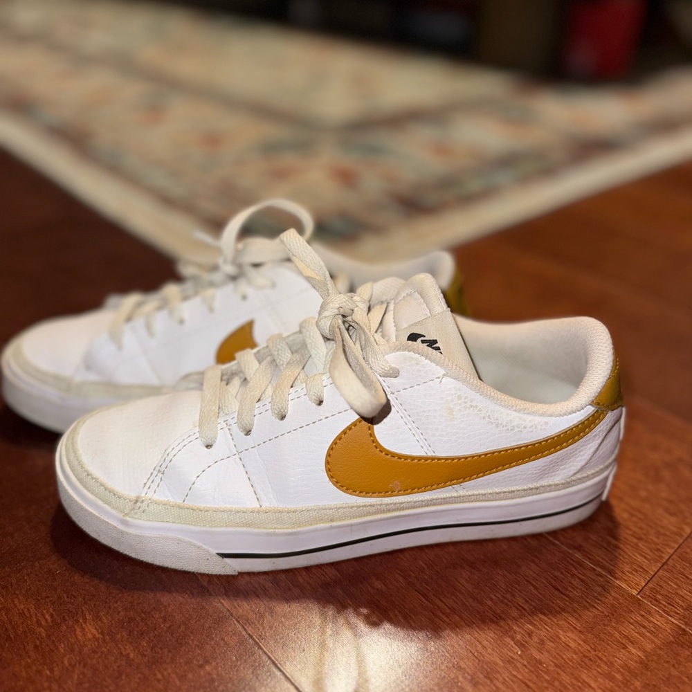 Nike Women's Athletic Shoes White and Gold